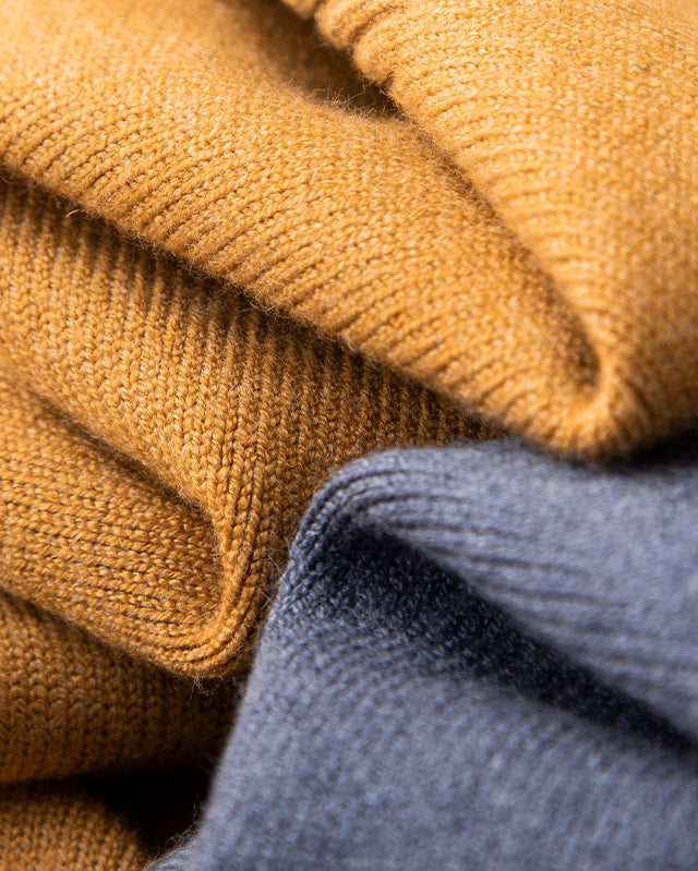 WISEMERE | V-NECK SWEATER IN PREMIUM FIBERS FOR MEN