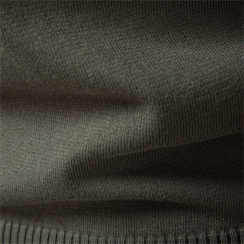 AVANOAH | TEXTURED ZIPPER POLO FOR MEN